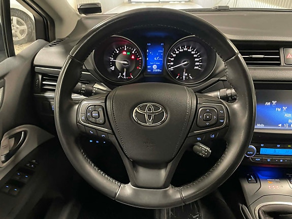 Toyota Avensis 17 of 27