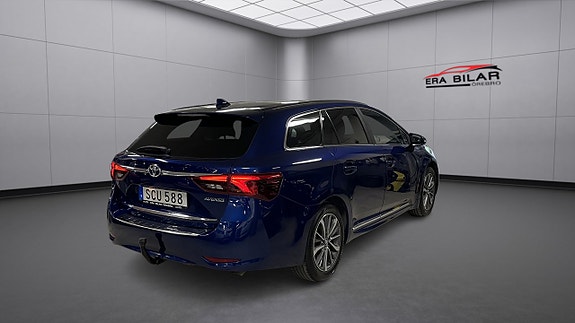 Toyota Avensis 6 of 27