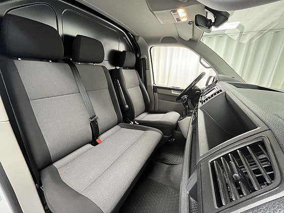 Volkswagen e-Transporter 6 of 9