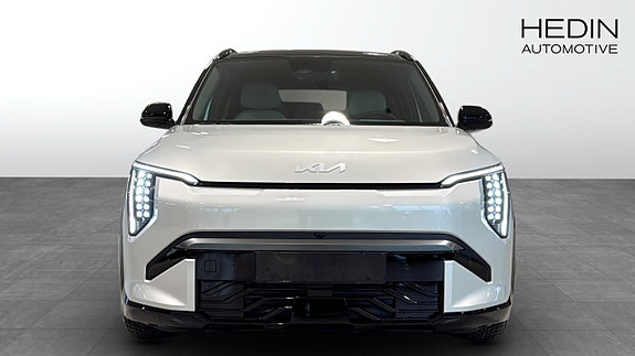 Kia EV3 11 of 12