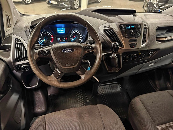 Ford Transit Custom 2 of 7