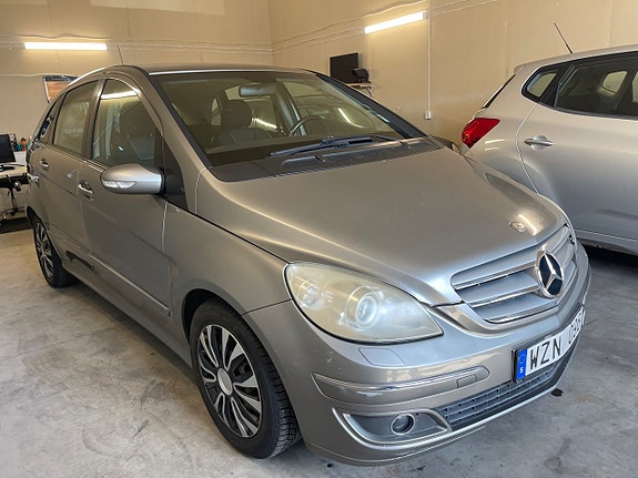 Mercedes-Benz B170