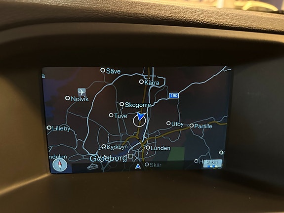Volvo V60 12 of 16