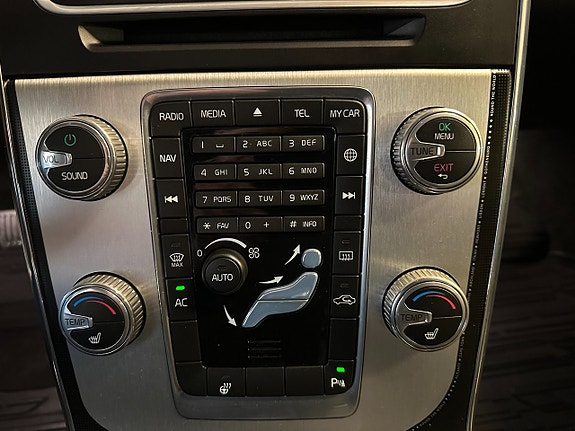 Volvo V60 13 of 16