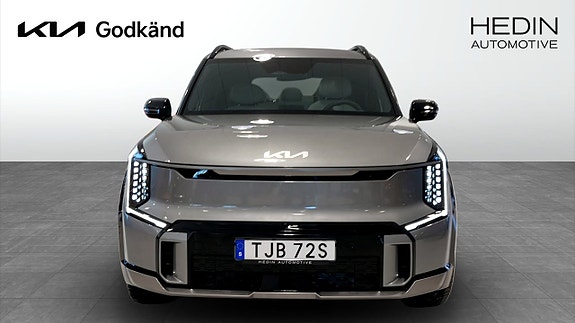 Kia EV9 3 of 5