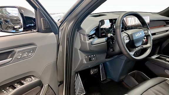 Kia EV9 29 of 30