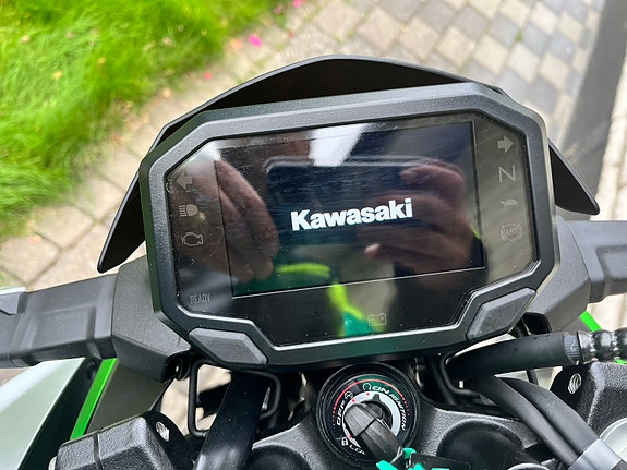 Kawasaki Z E-1 3 of 5