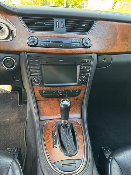 Mercedes-Benz CLS350 8 of 11