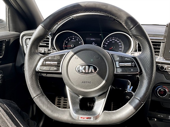 Kia Ceed 7 of 17