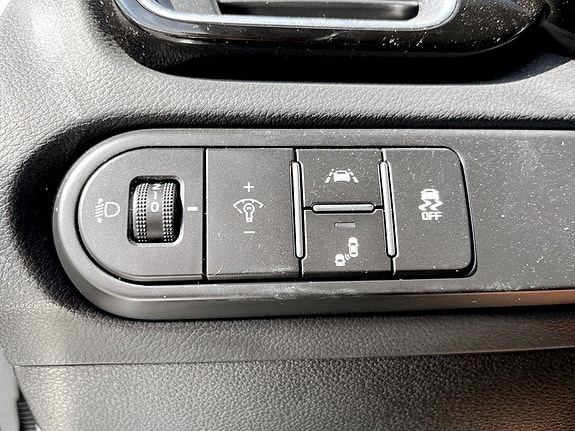 Kia Ceed 8 of 17