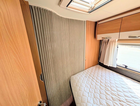 Knaus Südwind Silver Selection 500 FU / Markis / Förtält / Mikro / Elektriska stödben 14 of 21