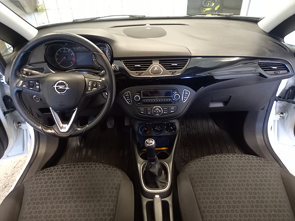 Opel Corsa 2 of 5