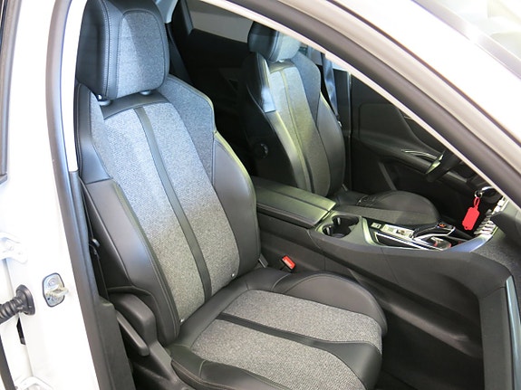 Peugeot 3008 23 of 27