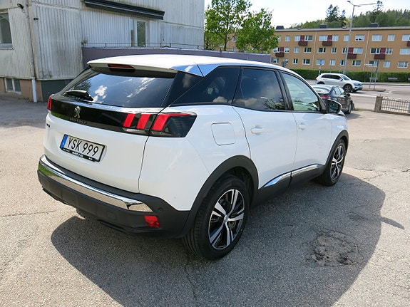 Peugeot 3008 3 of 5