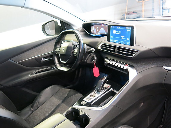 Peugeot 3008 24 of 27