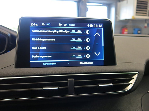 Peugeot 3008 25 of 27