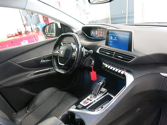 Peugeot 3008 25 of 28
