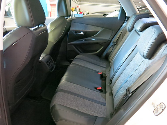 Peugeot 3008 19 of 27