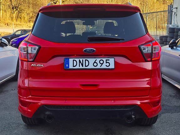 Ford Kuga 2 of 5