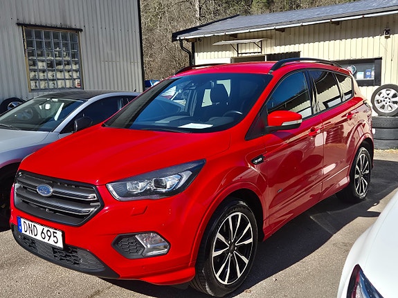 Ford Kuga 26 of 27
