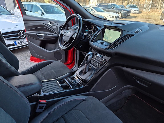 Ford Kuga 22 of 27