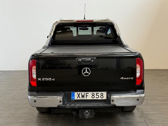 Mercedes-Benz X250 d 5 of 5