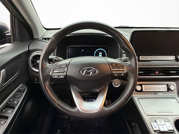 Hyundai Kona 14 of 30