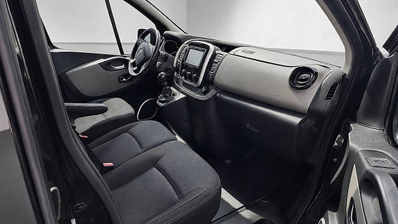 Renault Trafic 2 of 5