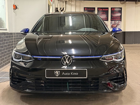 Volkswagen Golf VIII 4 of 12