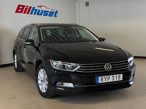 Volkswagen Passat 2 of 5