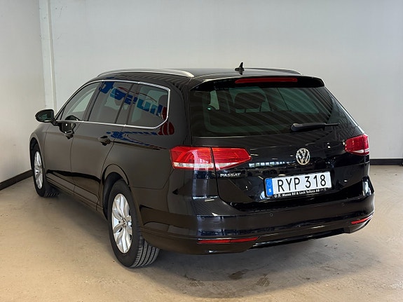 Volkswagen Passat 4 of 5