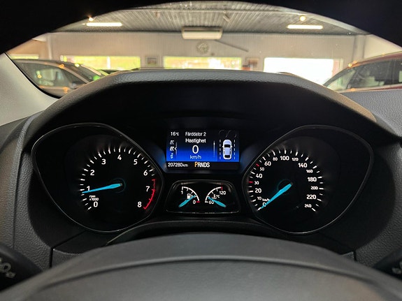Ford Focus 10 of 16