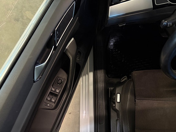 Volkswagen Passat 8 of 19