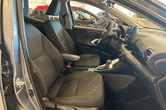 Mazda 2 7 of 9