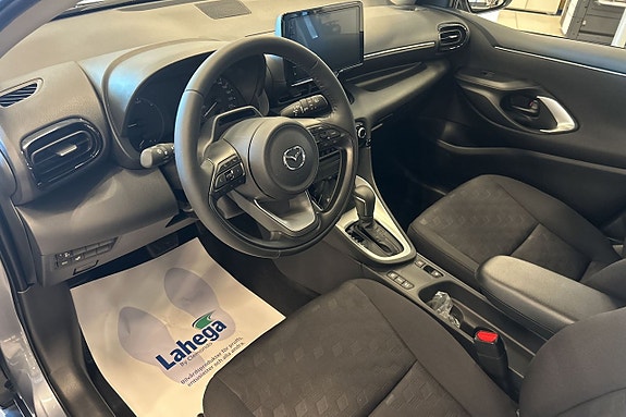 Mazda 2 8 of 9