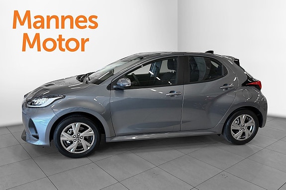 Mazda 2 3 of 9