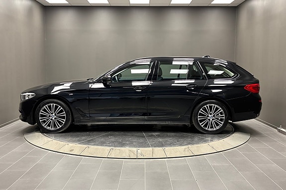 BMW 520d 4 of 5