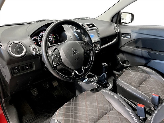 Mitsubishi Space Star 5 of 19