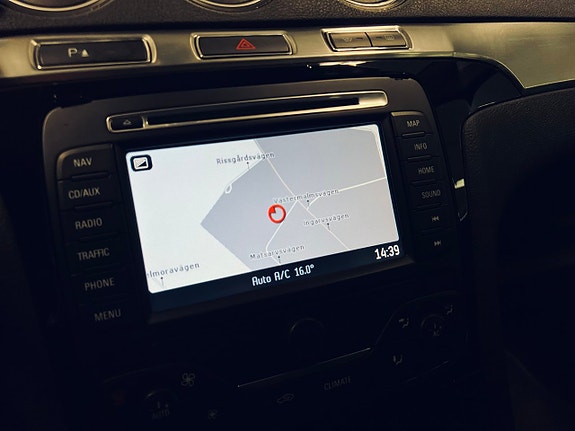 Ford S-MAX 17 of 26