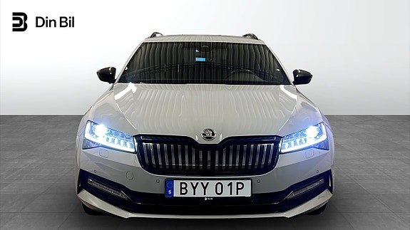 Skoda Superb 4 of 5