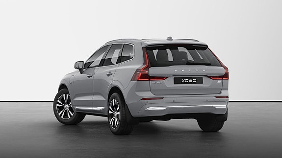 Volvo XC60 4 of 5