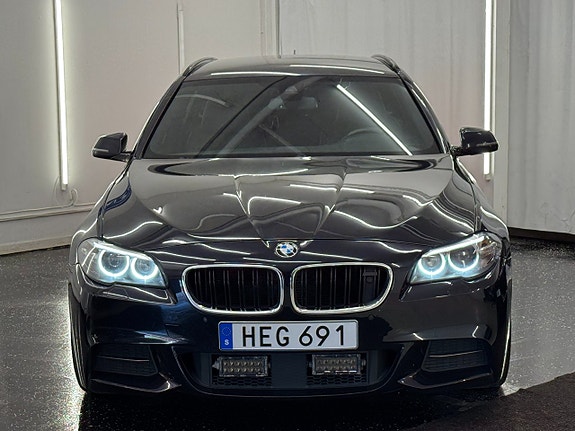 BMW 530d 2 of 5