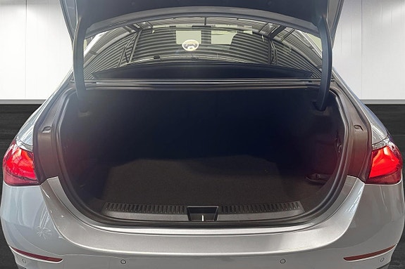 Mercedes-Benz E400 e 12 of 13