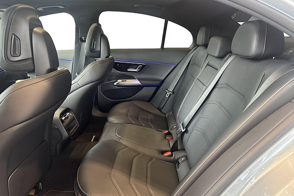 Mercedes-Benz E400 e 10 of 13