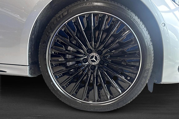 Mercedes-Benz E400 e 5 of 5