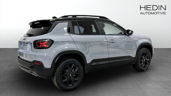 Jeep Avenger 2 of 9
