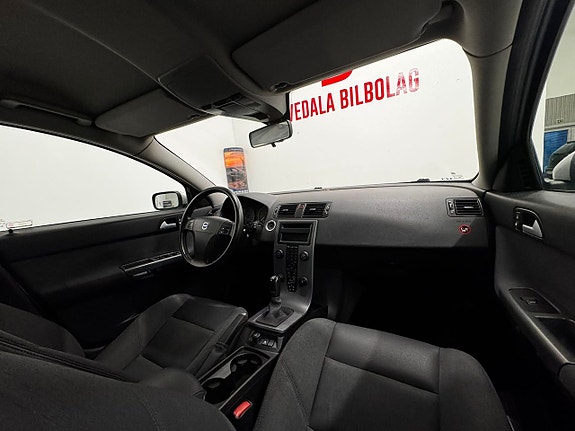 Volvo V50 12 of 12
