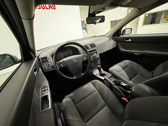 Volvo V50 10 of 12