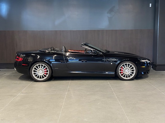 Aston Martin DB9 6 of 26