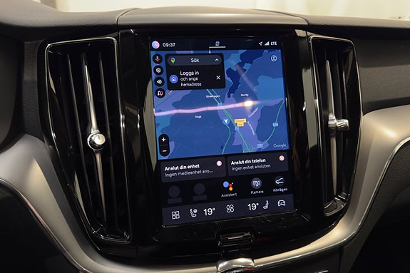 Volvo XC60 14 of 25